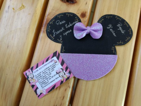 /products/tarjeta-minie-para-baby-shower/